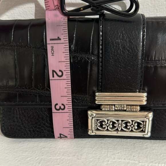 Brighton black croc embossed leather clutch/wallet w/ chain - Picture 14 of 15